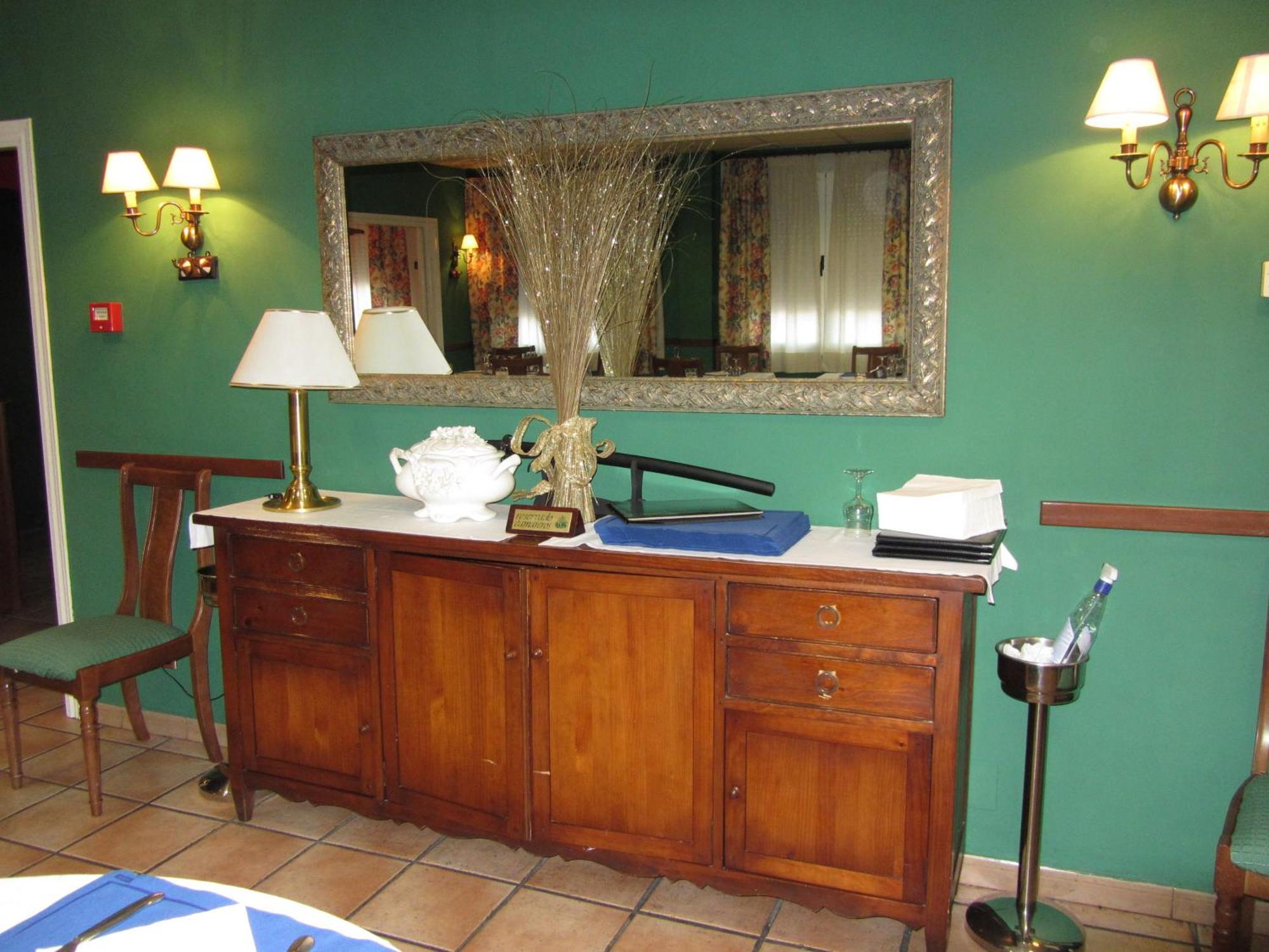 Hotel Villa de Utrillas Esterno foto
